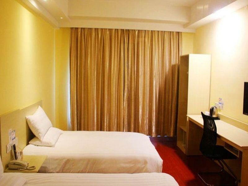 Hanting Hotel Hangzhou Wushan Square Branch Екстериор снимка